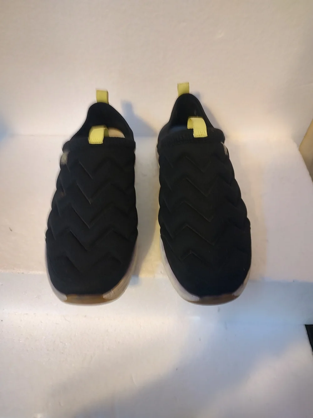 Black Quilted Slip-On Sneakers with Lime Pull Tabs Dr Scholl's Us 10 Uk 7